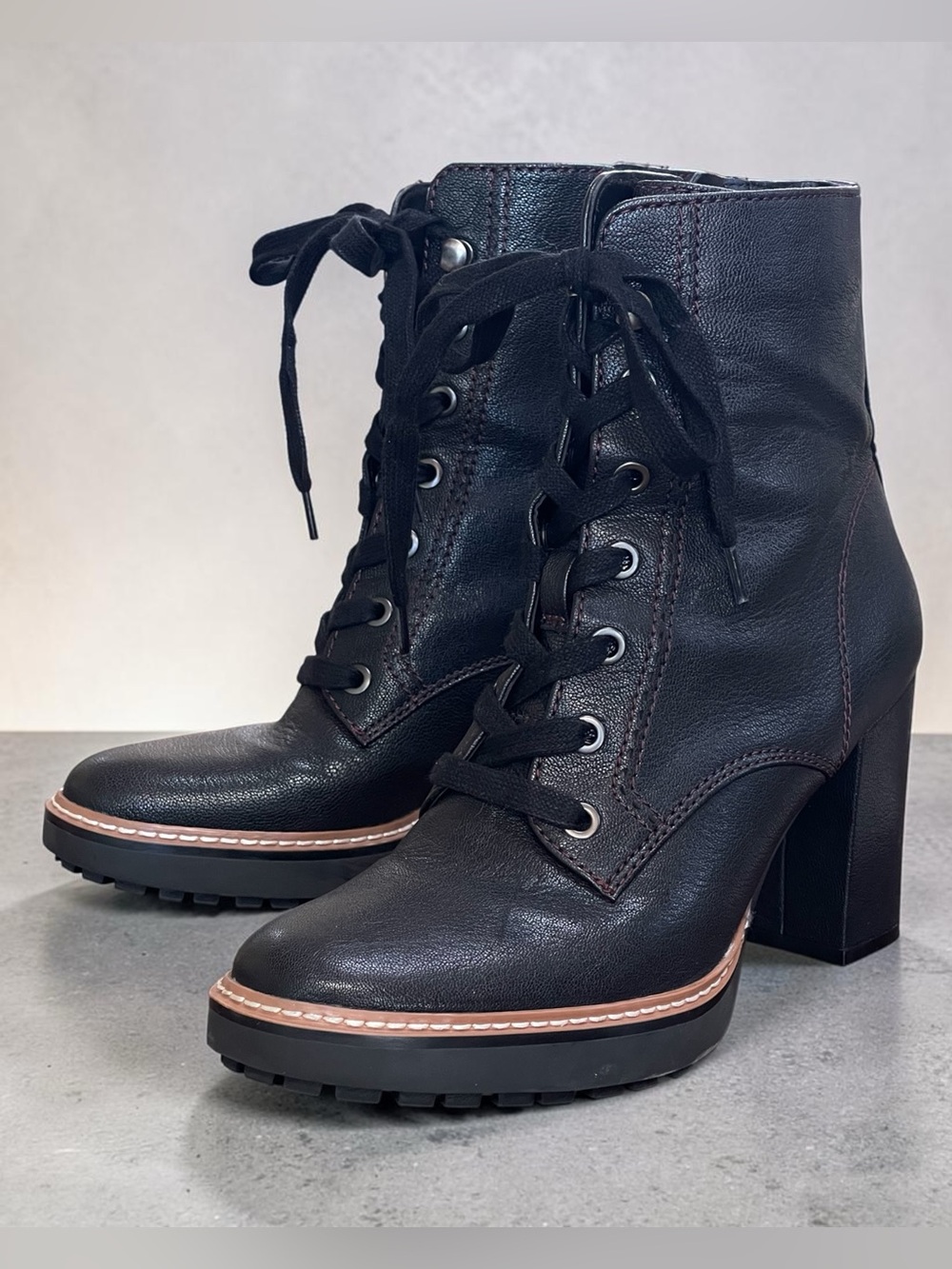 Naturalizer Callie Black Lace-Up Leather Booties Sz 7.5 3 Block Heel Lug Soles